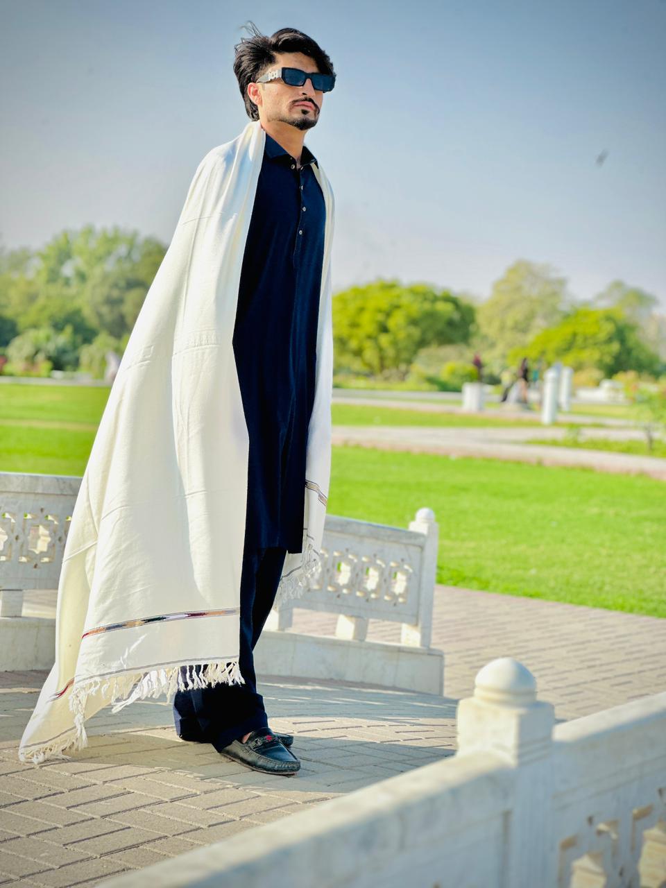 White Shawl – LalySol